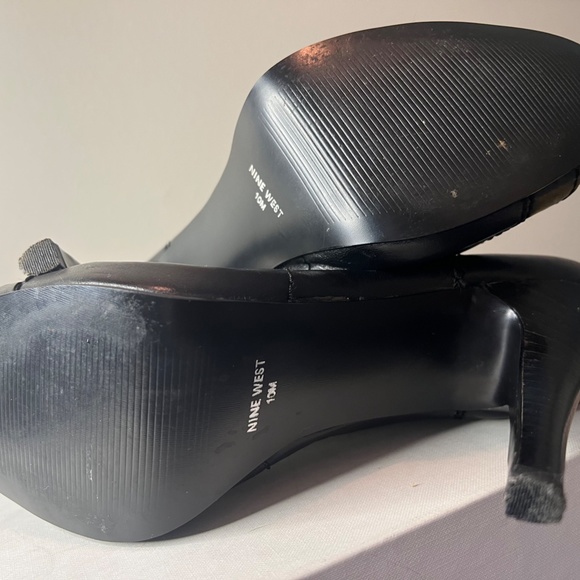 Nine West Black Leather Ankle Boot 10 - Picture 8 of 16